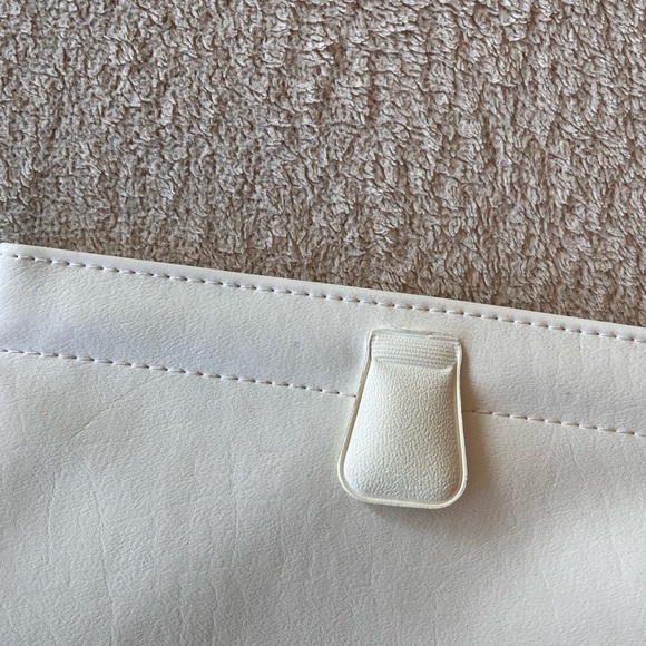 Vintage Elizabeth Arden Vegan Clutch - Picture 12 of 12